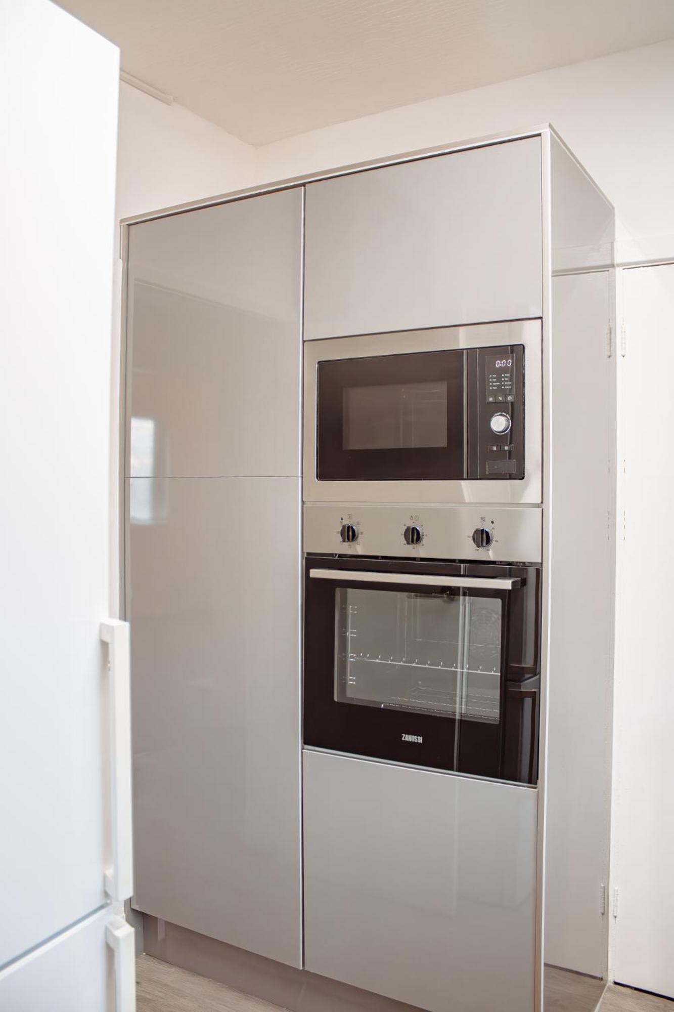 Spacious 4-Bed Flat - 10 Mins To City Centre Leeds  Exterior photo