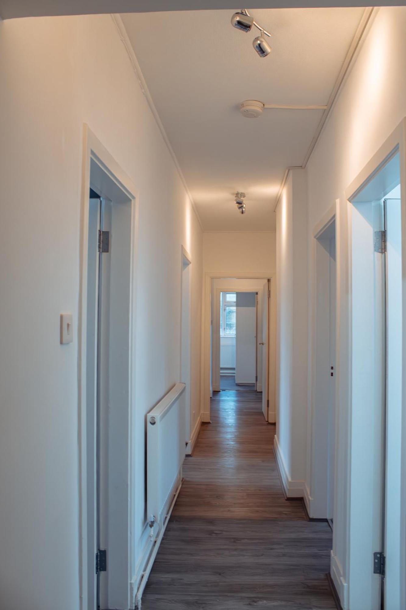 Spacious 4-Bed Flat - 10 Mins To City Centre Leeds  Exterior photo