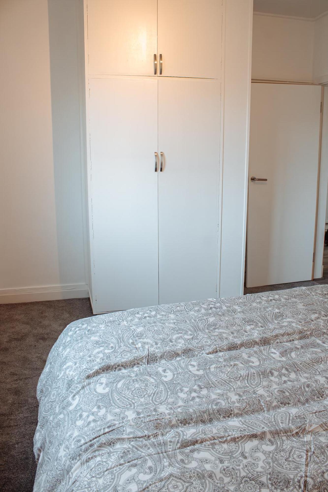 Spacious 4-Bed Flat - 10 Mins To City Centre Leeds  Exterior photo
