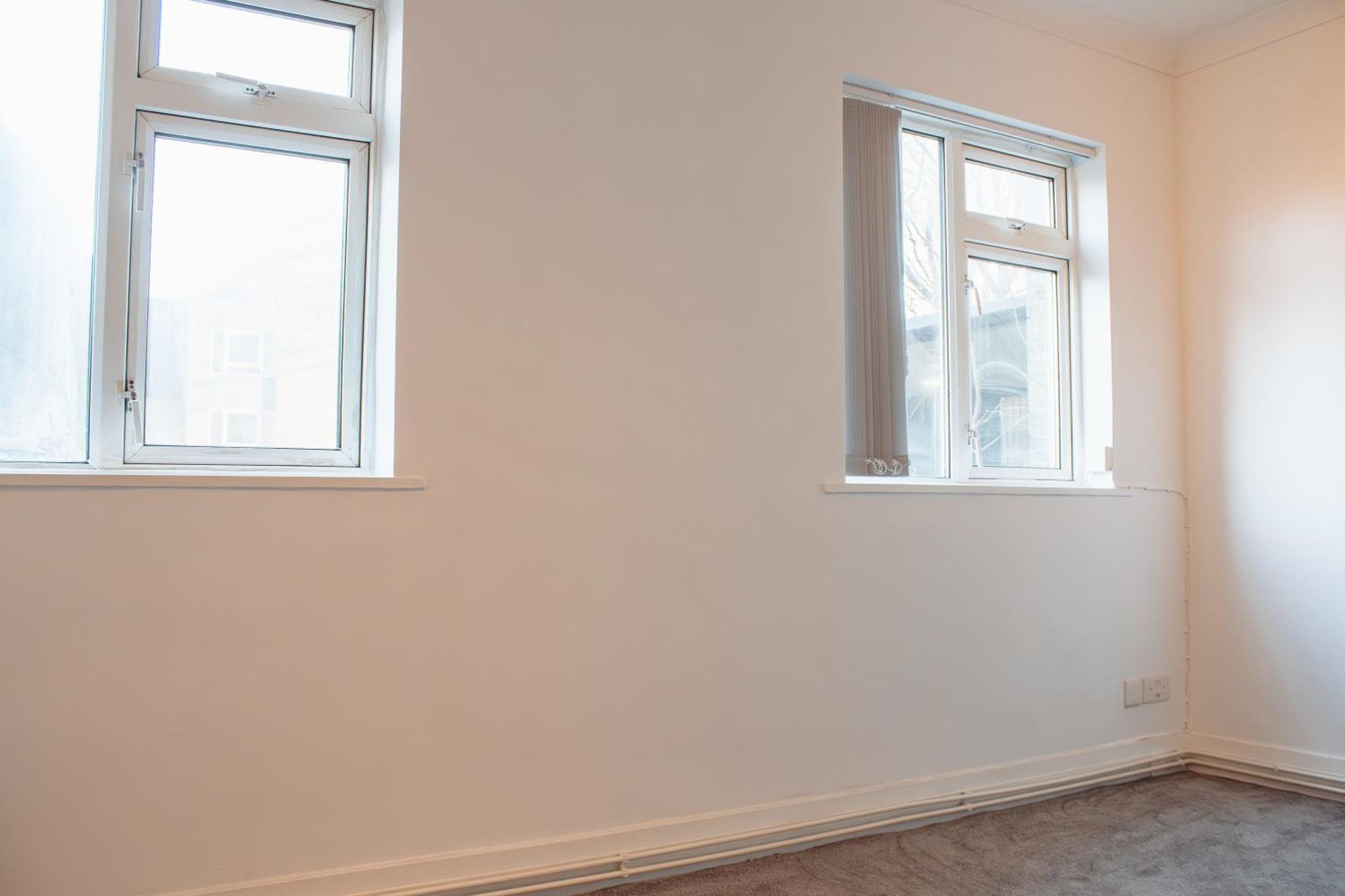 Spacious 4-Bed Flat - 10 Mins To City Centre Leeds  Exterior photo